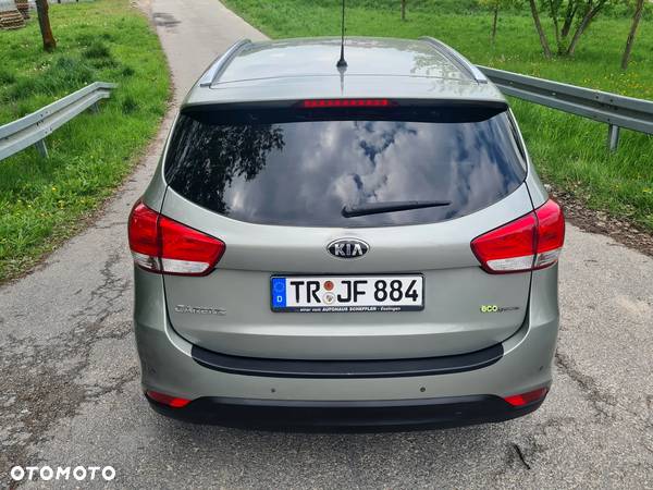 Kia Carens 1.7 CRDi 136 Fifa World Cup Edition - 32