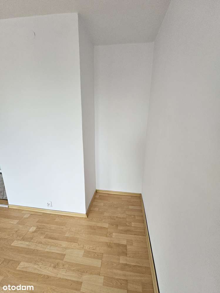 Kawalerka z możliwością podziału, c.o miejskie-4