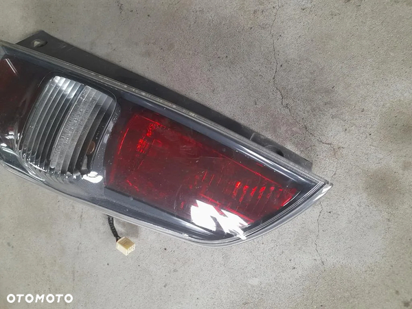 lampa tył prawa tylna  Daihatsu Sirion II  Subaru Justy IV  Europa - 3