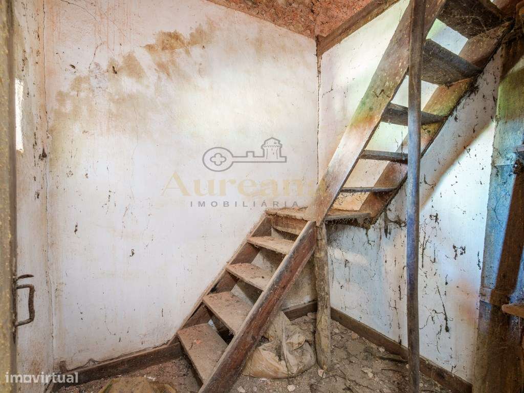 Excelente Oportunidade | Moradia para Recuperar com Terreno Plano d...-5