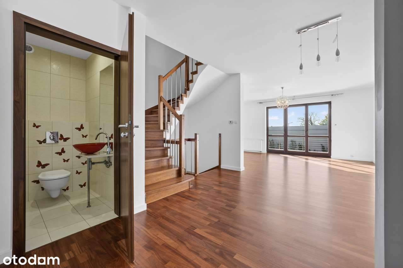 Przytulny, jasny i kompaktowy szeregowiec na Osowie-0