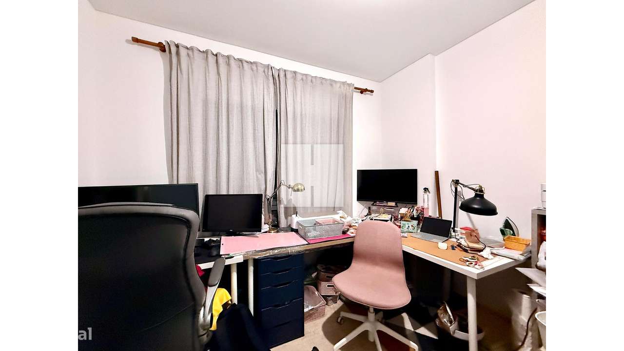 Apartamento T3 c/ Garagem-25