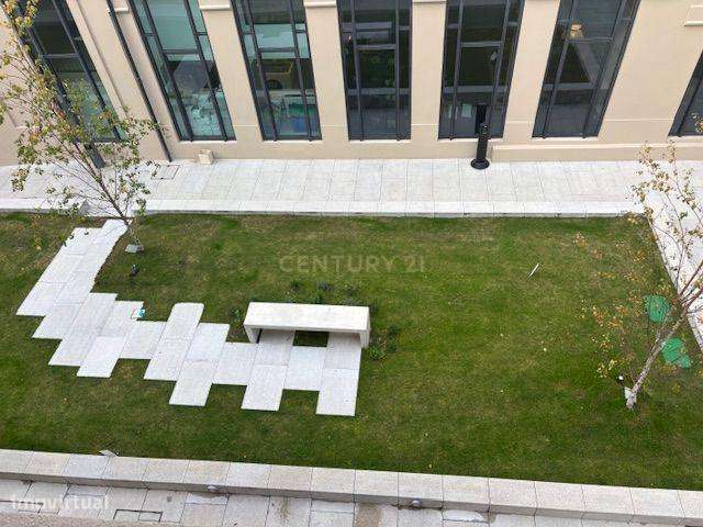 Apartamento T1 com lugar de garagem – Edificio Pharmacia – Cedofeita-1