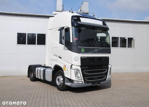 Volvo GLOBETROTTER XL/ FH 500 - 2