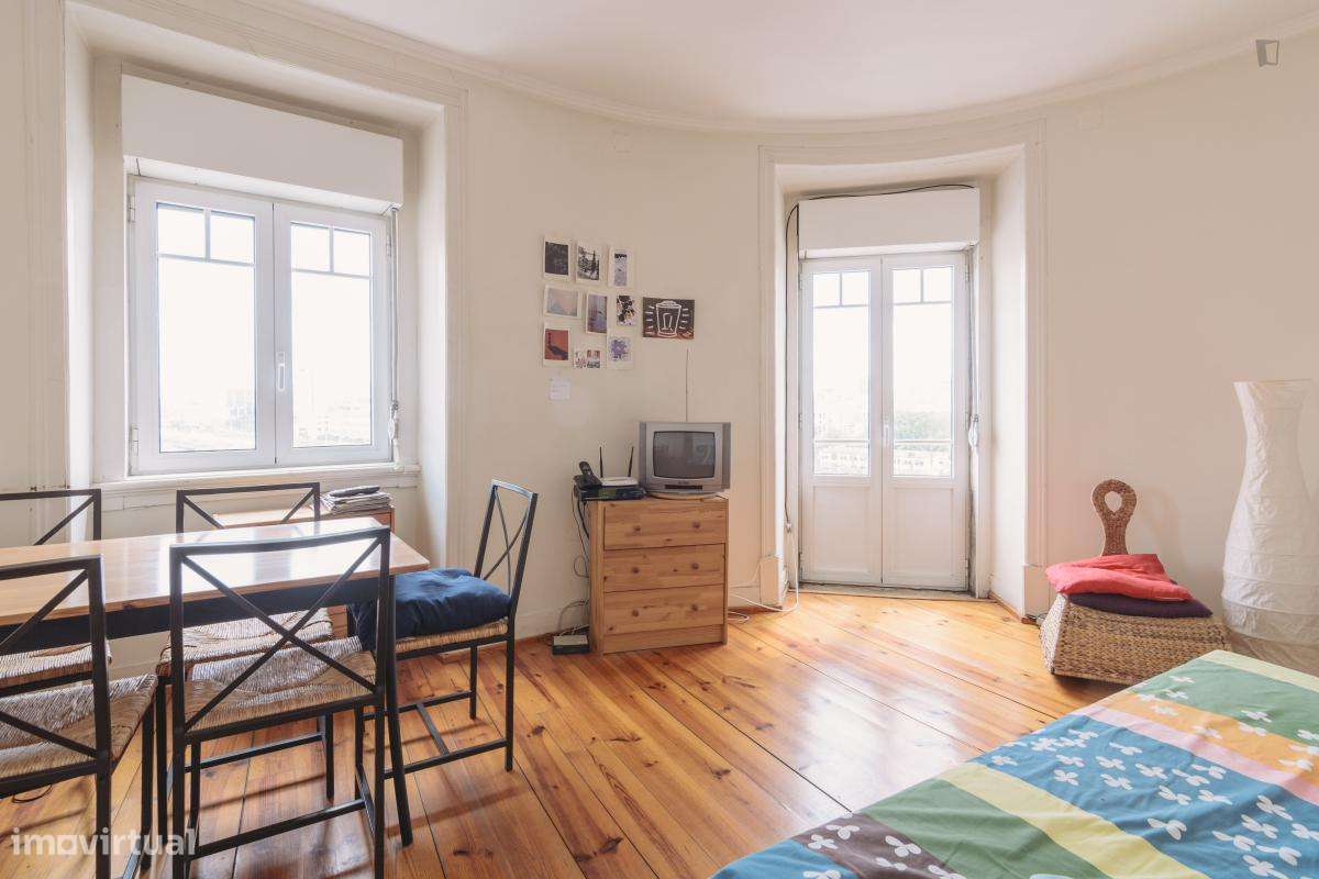 Quarto - localizado em Entrecampos Lisbon - Grande imagem: 5/14