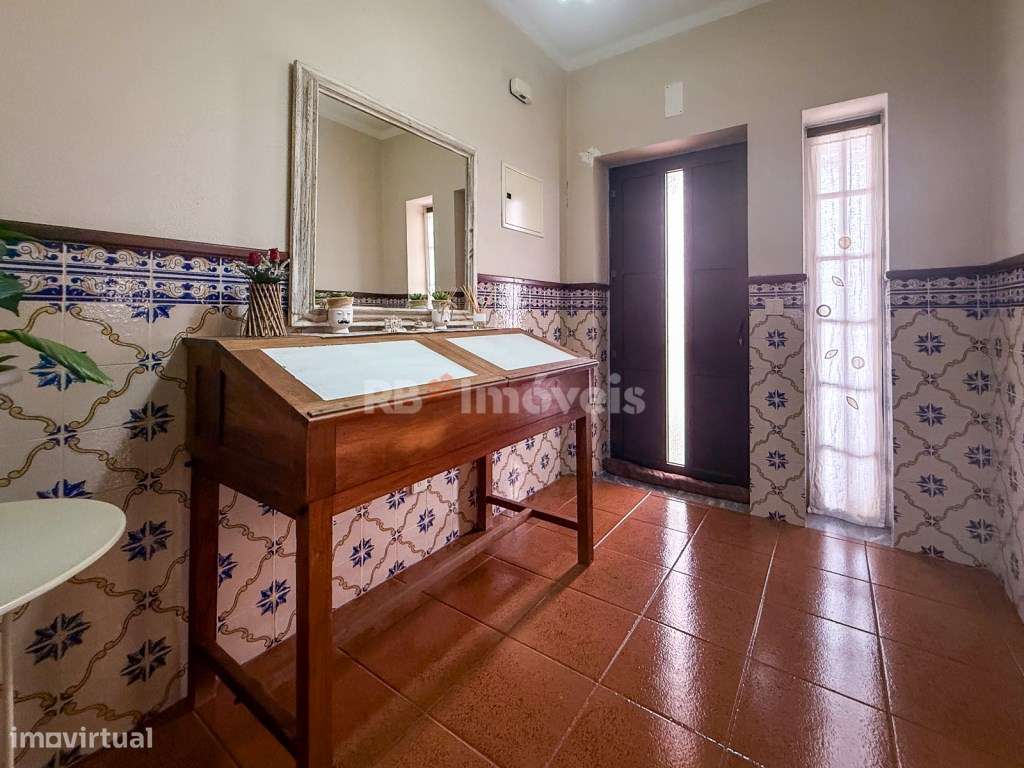 1º. Andar de Moradia T3 em Vila Nova da Barquinha - Grande imagem: 2/37