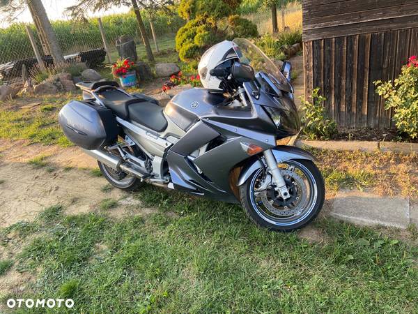 Yamaha FJR - 3