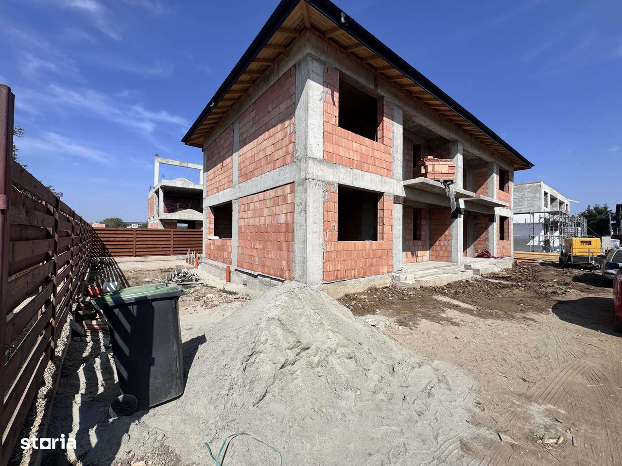 Casa P+1+Pod. 3 cam. Util 110mp. Teren 237mp - Imagine principală: 2/20