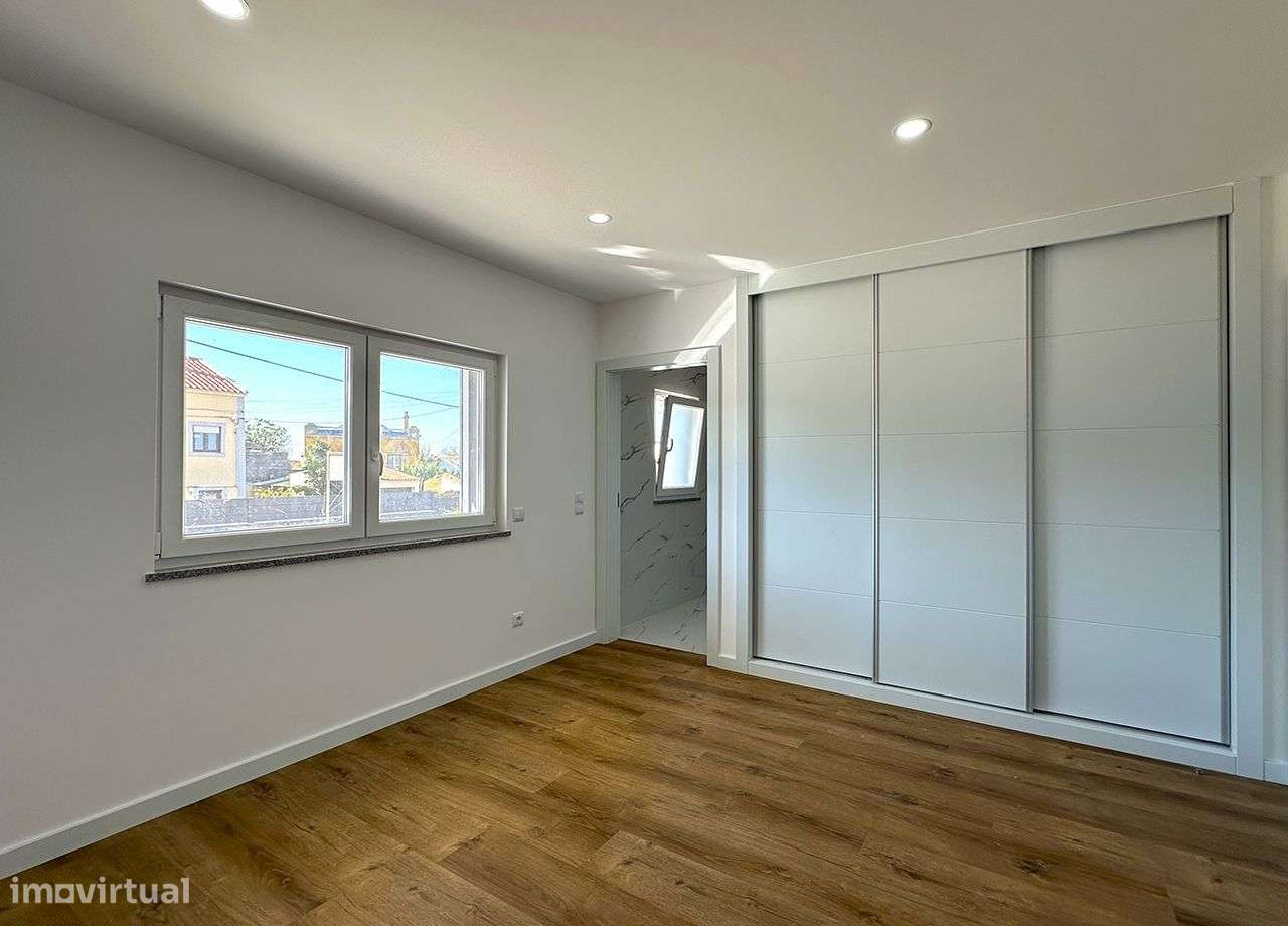 Espaçosa Moradia V4 com piscina - Coimbrã / Peniche-22