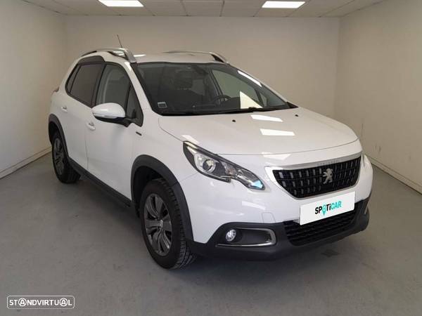 Peugeot 2008 1.2 PureTech Signature - 3