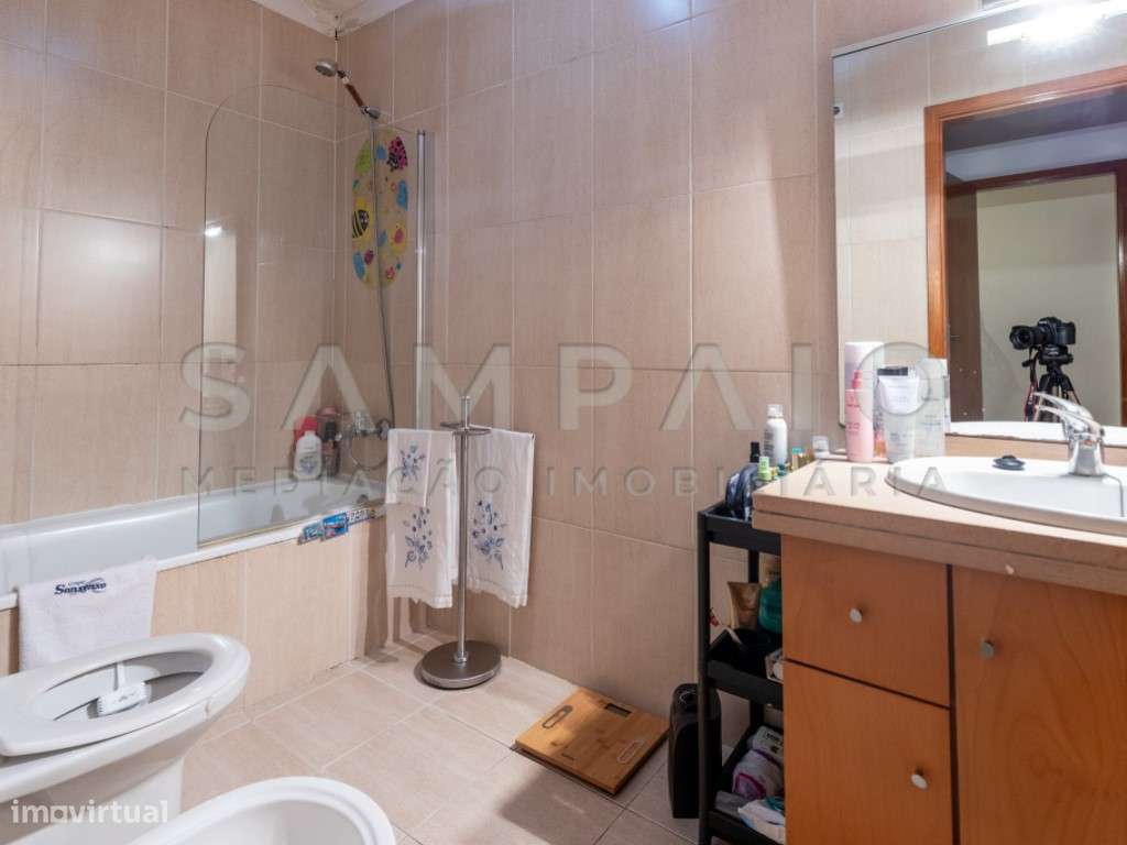 Apartamento T2 S. Cosme/Av. da Conduta!-22