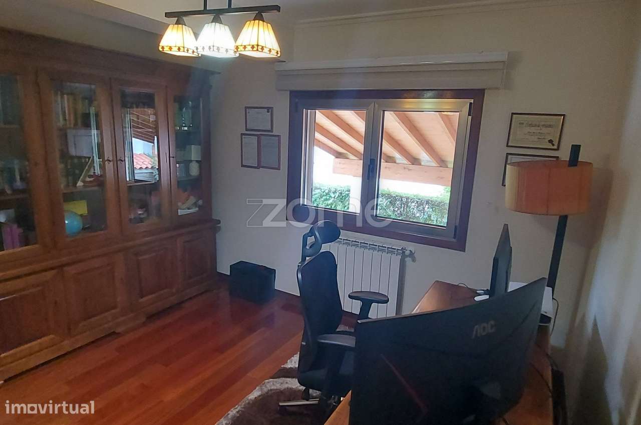 Casa Isolada em Chaves com Jardim a 2 min do centro da cidade - Grande imagem: 5/27