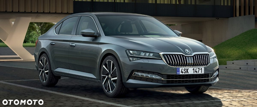 SKODA SUPERB III LISTWA DRZWI PRAWY PRZÓD NOWA - 9