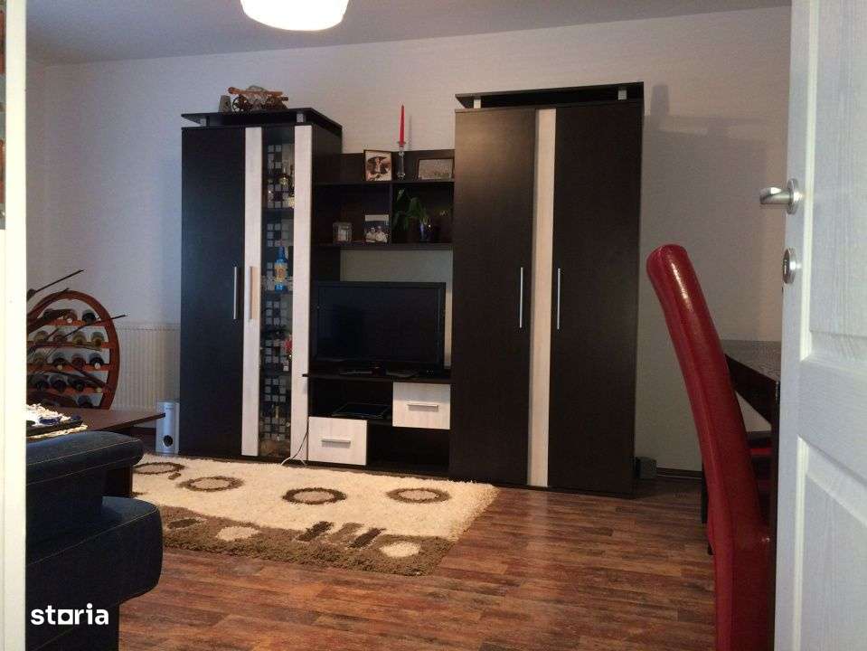 Apartament cu 2 camere, 57 mp, balcon, zona Terra - Imagine principală: 5/11