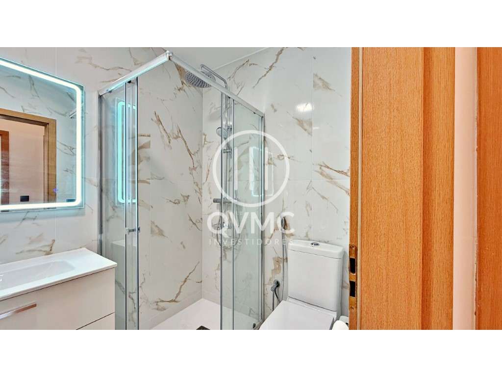 Apartamento T3 renovado em Carnaxide - Oeiras-13