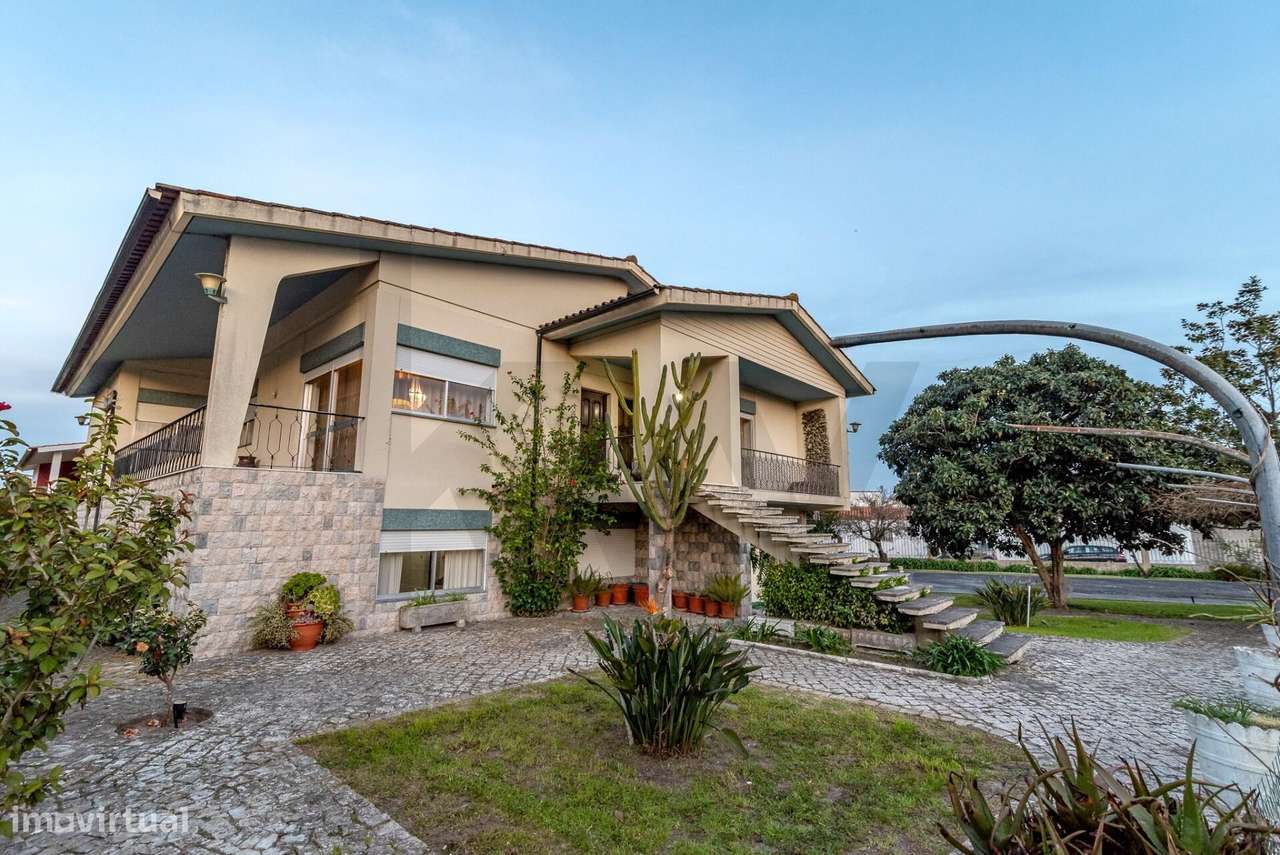 Moradia T5 - Grande imagem: 3/46