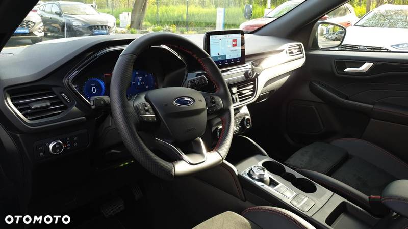 Ford Kuga 2.5 PHEV FWD ST-Line X - 11