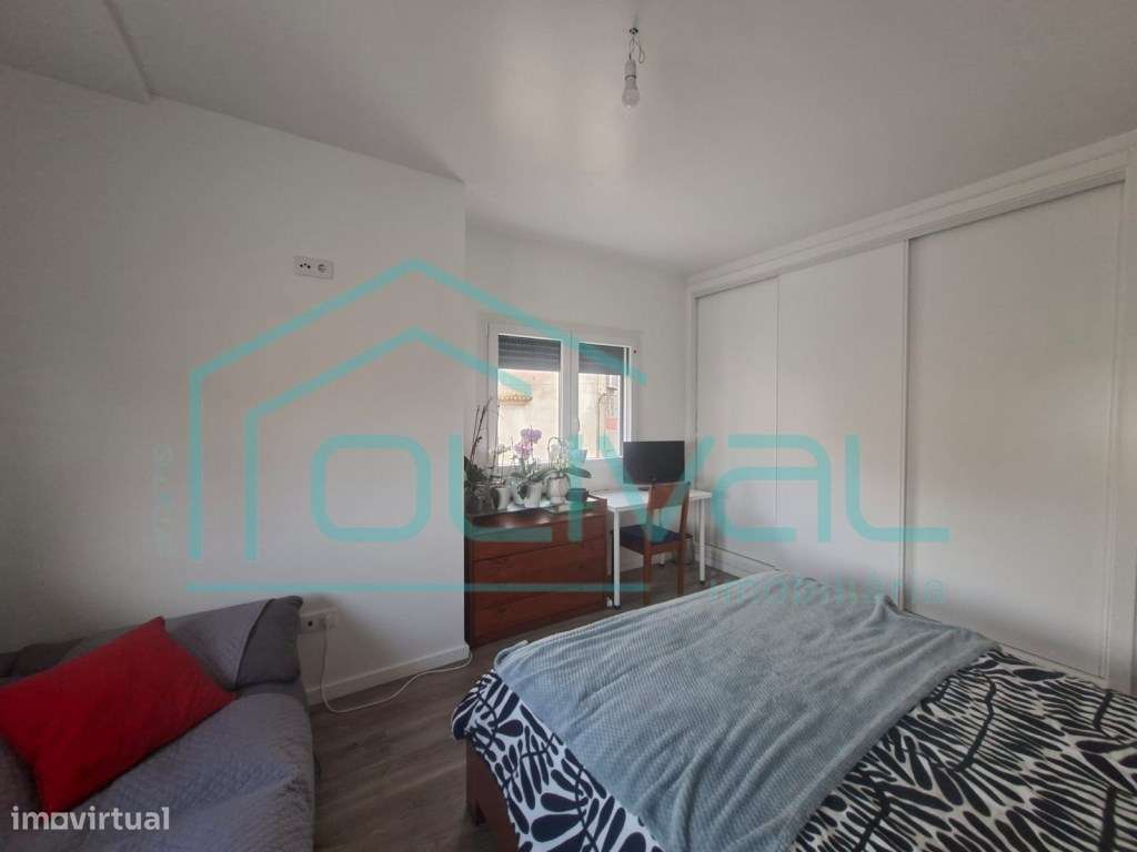 Apartamento T3 com Excelente Áreas-13