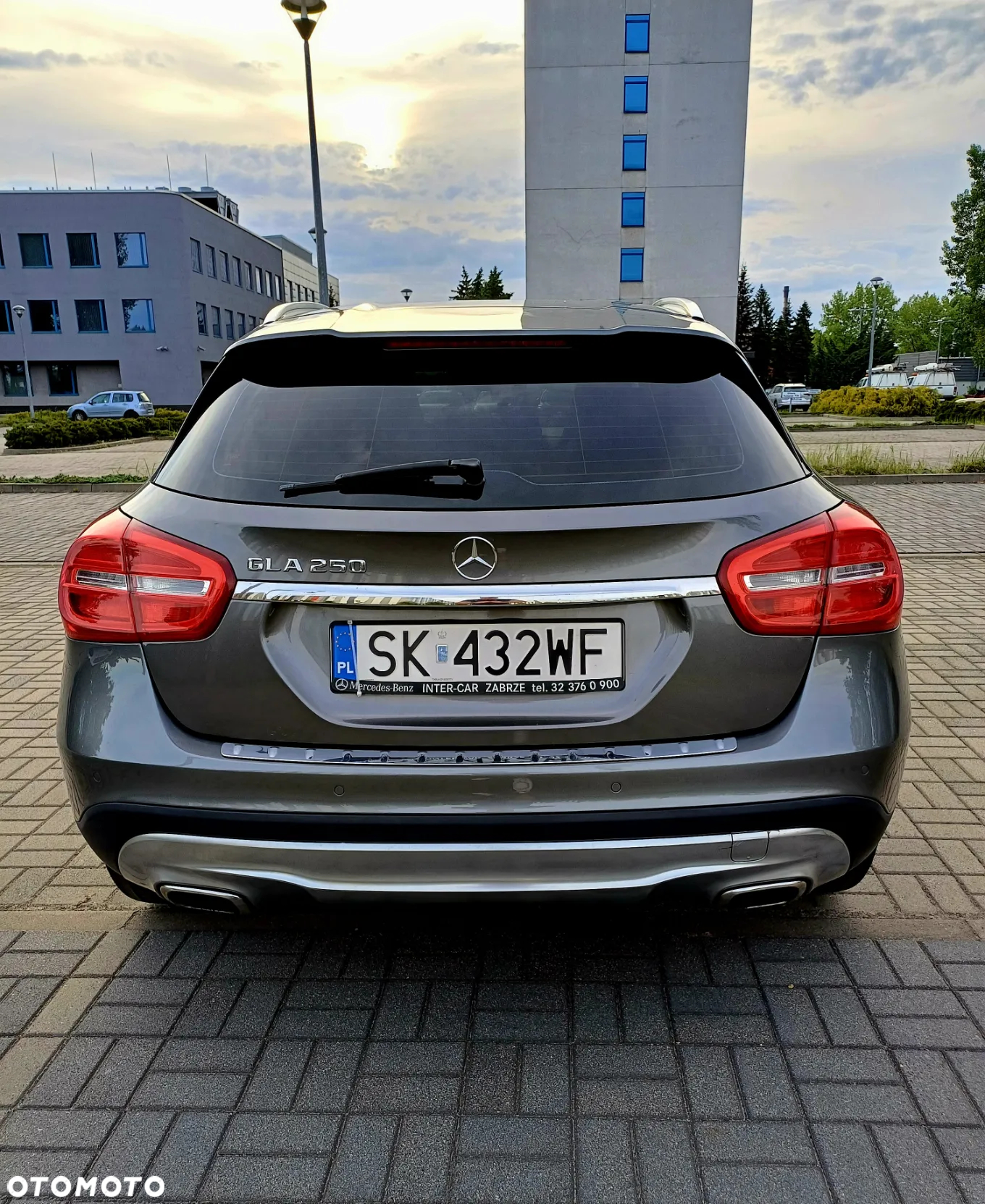 Mercedes-Benz GLA - 8