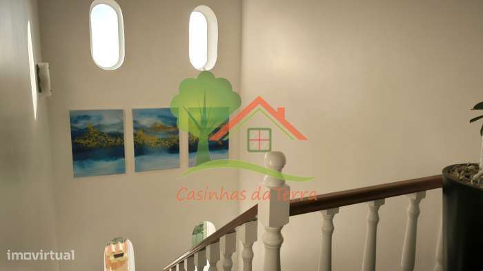 Moradia T5 com Vista de Mar Deslumbrante em Baleia, Carvoeira-2