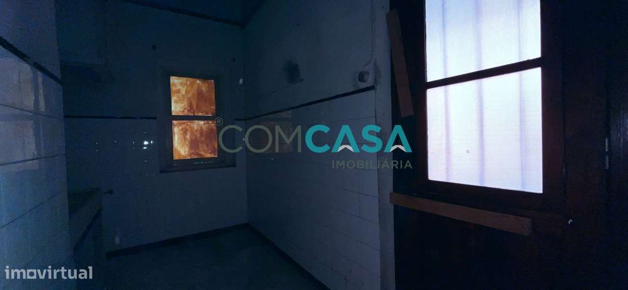 Moradia V3 reabilitação | metro fonte cuco | Senhora Hora Matosinhos-23