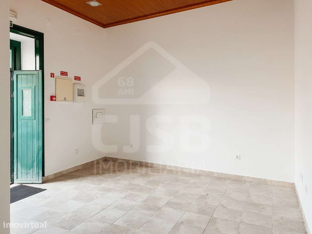 Espaço Comercial em Benavente-5