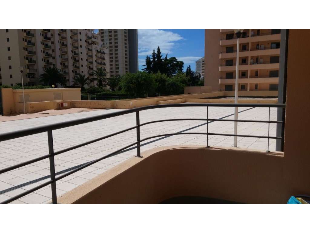 Apartamento T 2, 2 wcs, 6 Pessoas Condomínio fechado a 5 minutos a ...-21