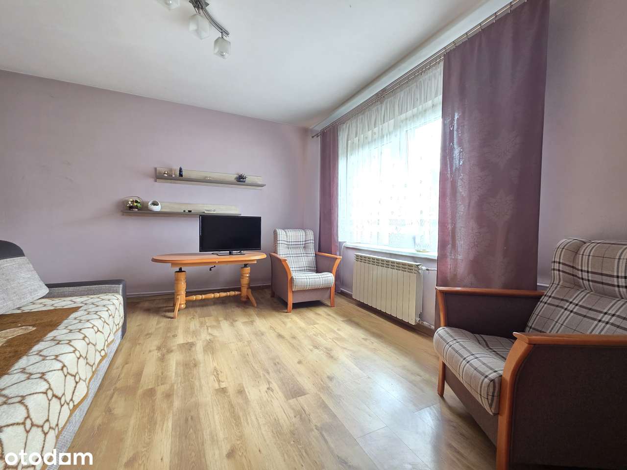 Wolnostojący murowany dom/ działka 66arowa/ płaski teren widok na las-5