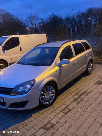 Opel Astra III 1.9 CDTI Cosmo - 3