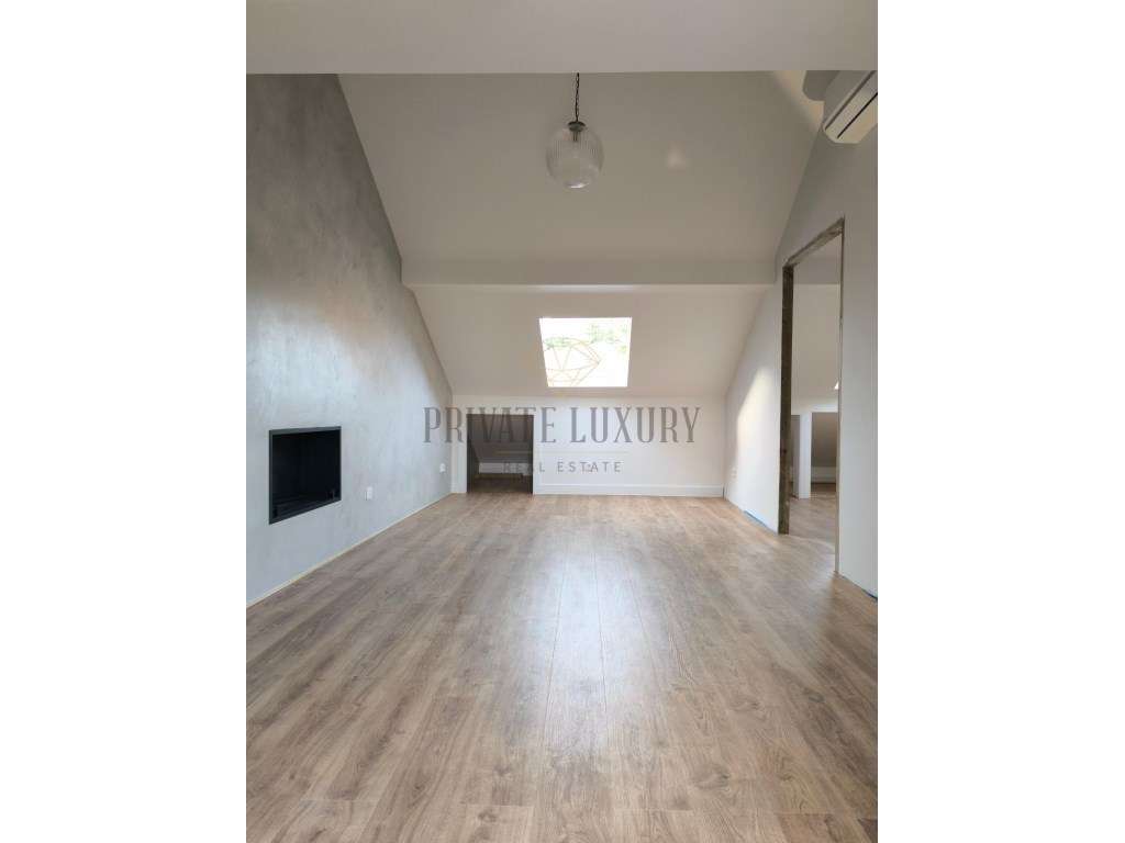 T3 Duplex Novo com Terraço junto à Praça da Alegria | Lisboa-5