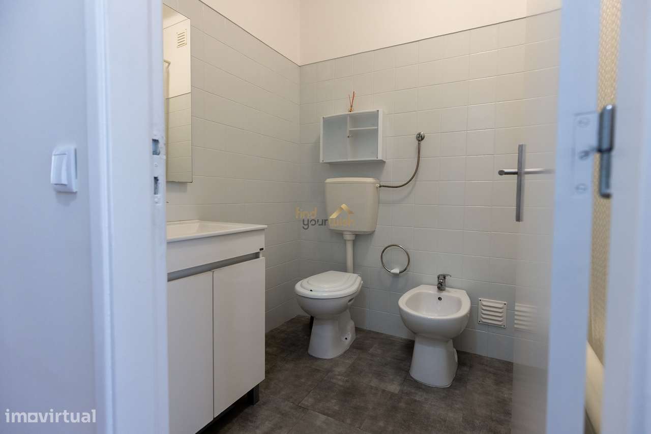 Apartamento T3 com Localização Premium no Centro de Alcobaça-6