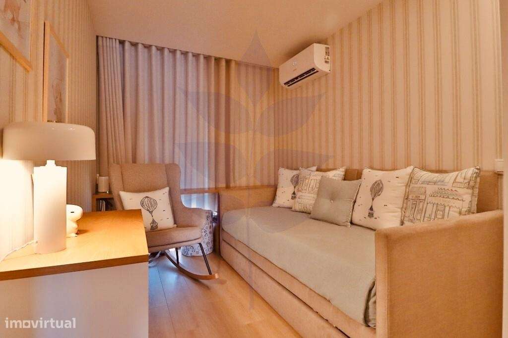 Vende-se T3 Duplex - Condominio Fechado - Como Novo - Empreendimento V-27