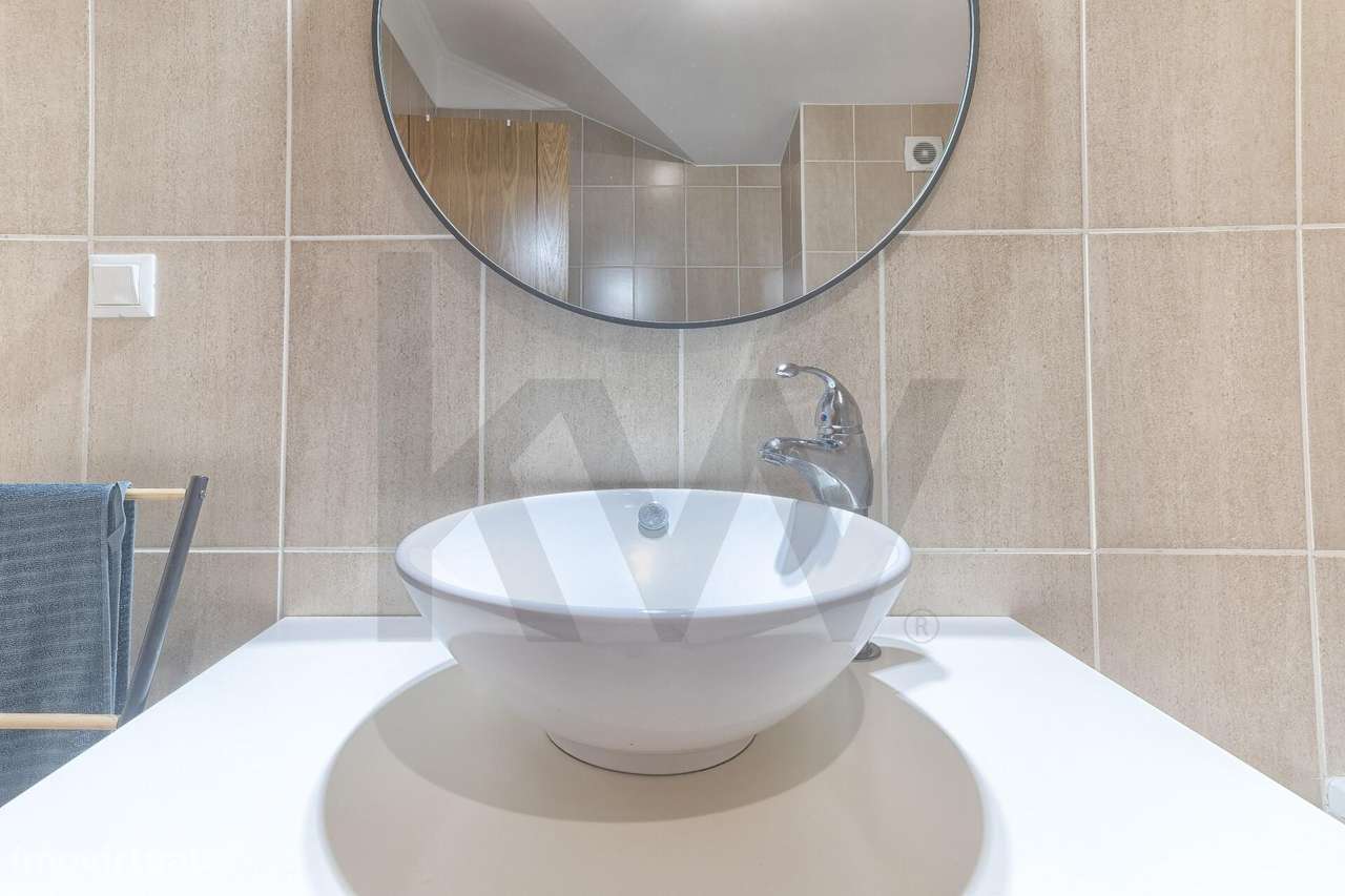 Vista Mar Soberba: Apartamento T2 no Último Andar – Caniço, Madeira-13