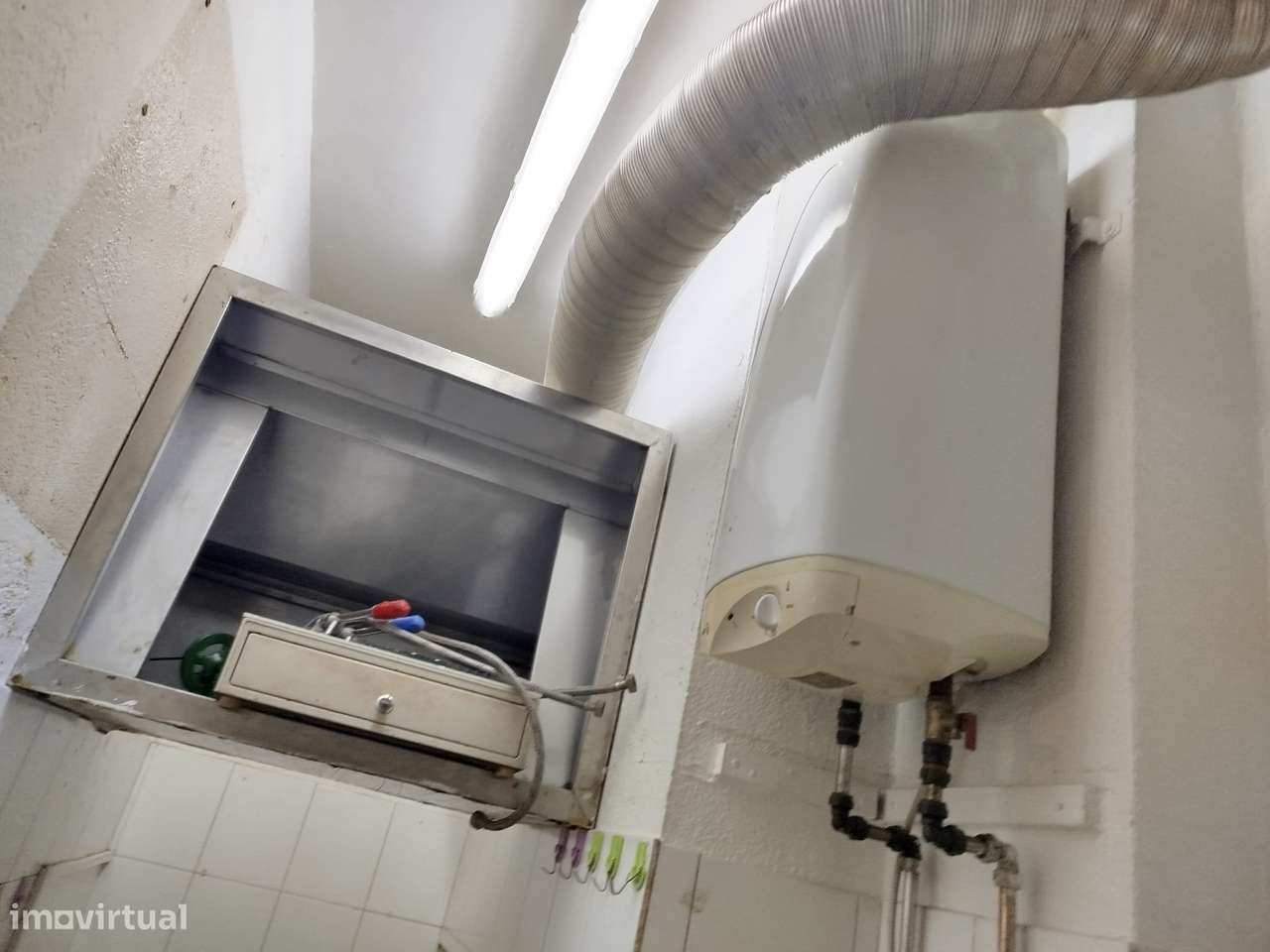 Oportunidade de Investimento — Loja à Venda no Lumiar por 50.000 €-10