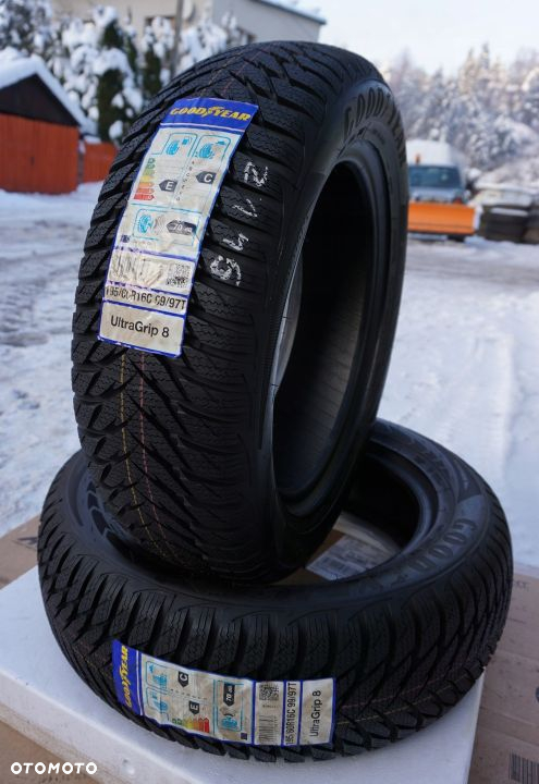 Goodyear Ultra Grip 8 195/60R16C 99/97T Z145 - 2