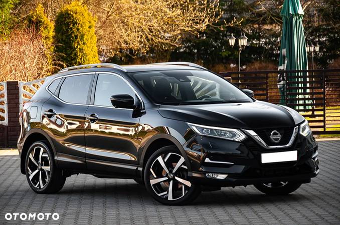 Nissan Qashqai 1.2 DIG-T Xtronic TEKNA+ - 4