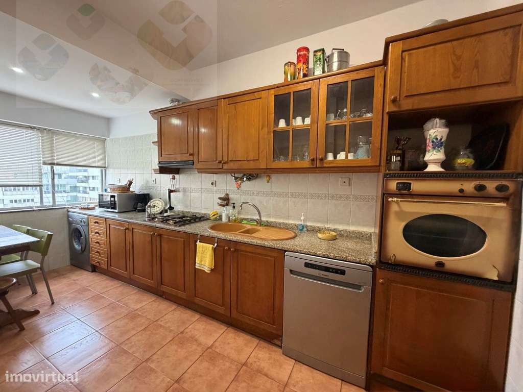 Amadora Falagueira-Venda Nova, T2, Mobilado e Equipado!!!!! - Grande imagem: 3/35