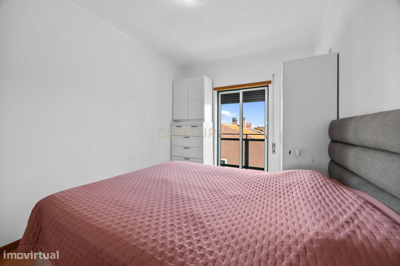 Apartamento T2 Atalaia-19