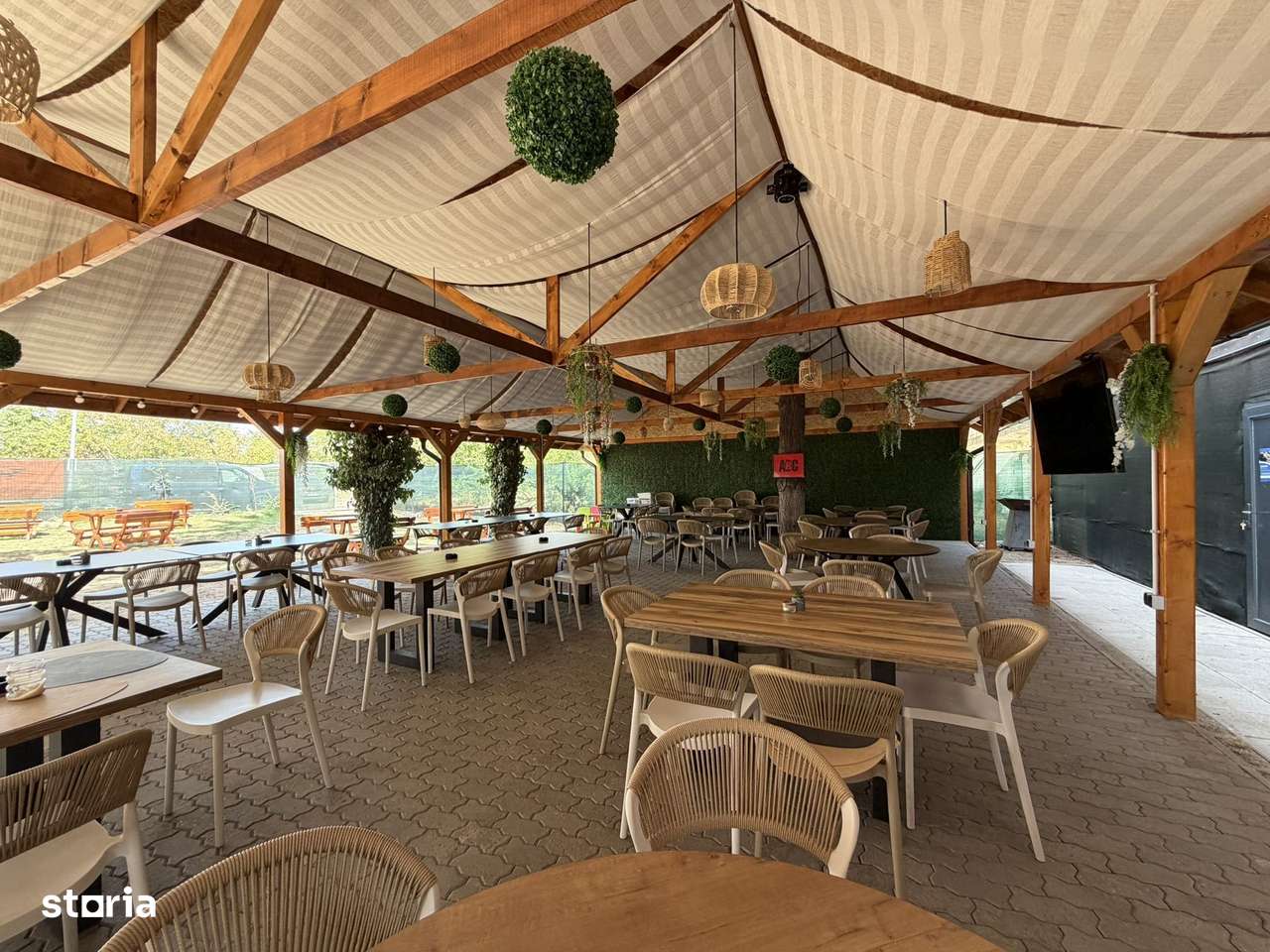 Afacere la cheie pe Strandul Neptun: restaurant, terasa, sala de eveni-1