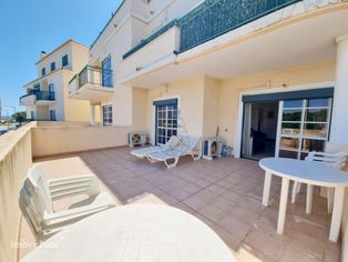 Apartamento T1 com Terraço  para arrendamento em Alvor