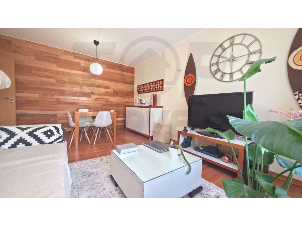 T3 com Vista Ponte 25 de Abril e Rio Alto dos Barronhos, Carnaxide ... - Grande imagem: 2/17