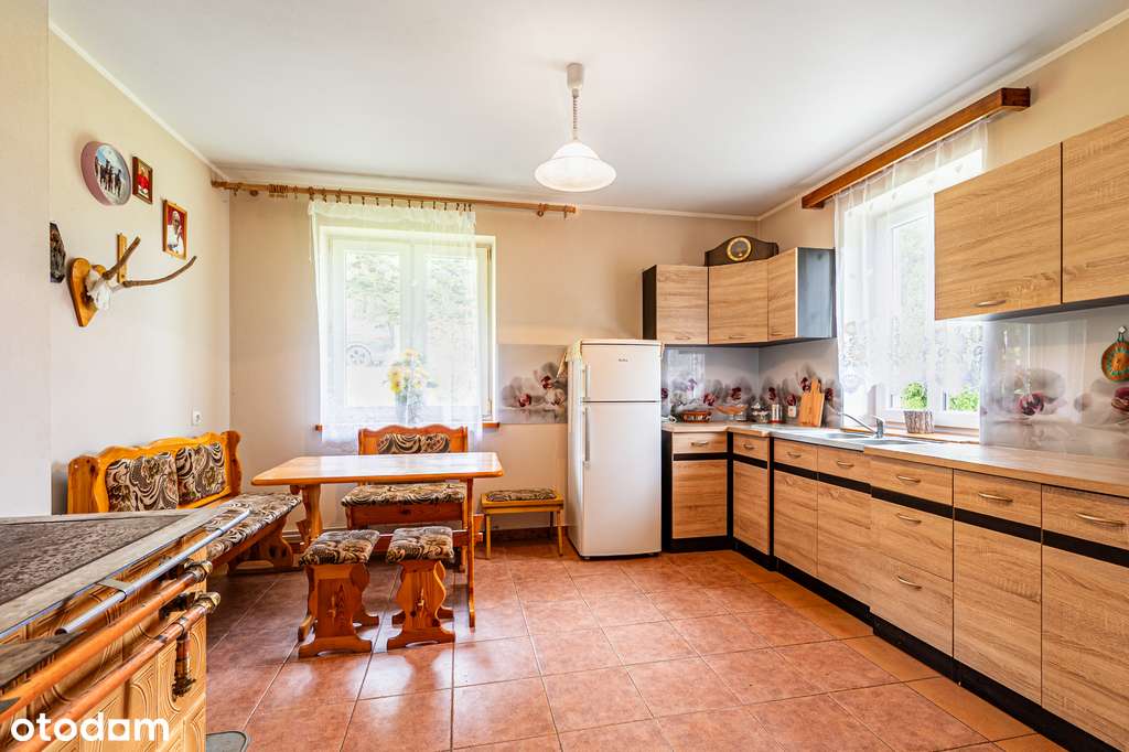 Dom wśród lasów – Brzeżawa, 125 m², działka 24 ar-7