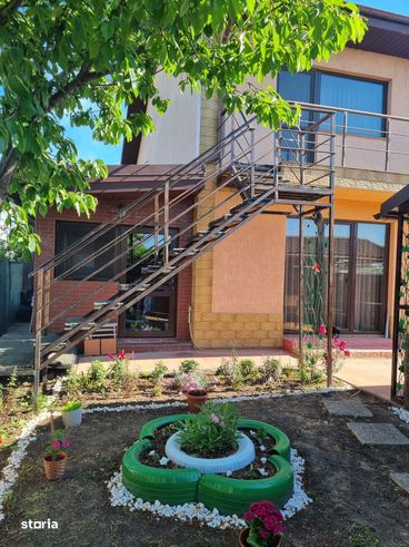 Casa perfectă pentru tine – spațioasă, confortabilă și gata de mutare!-2