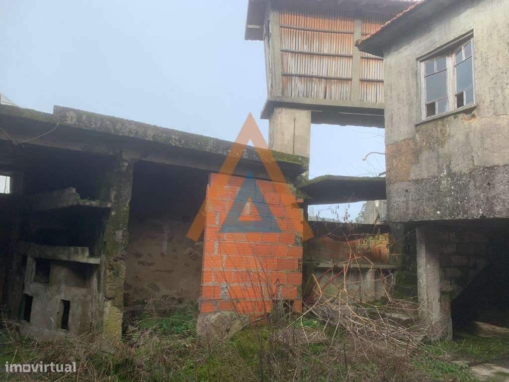 Moradia para Recuperar - Grande imagem: 3/19