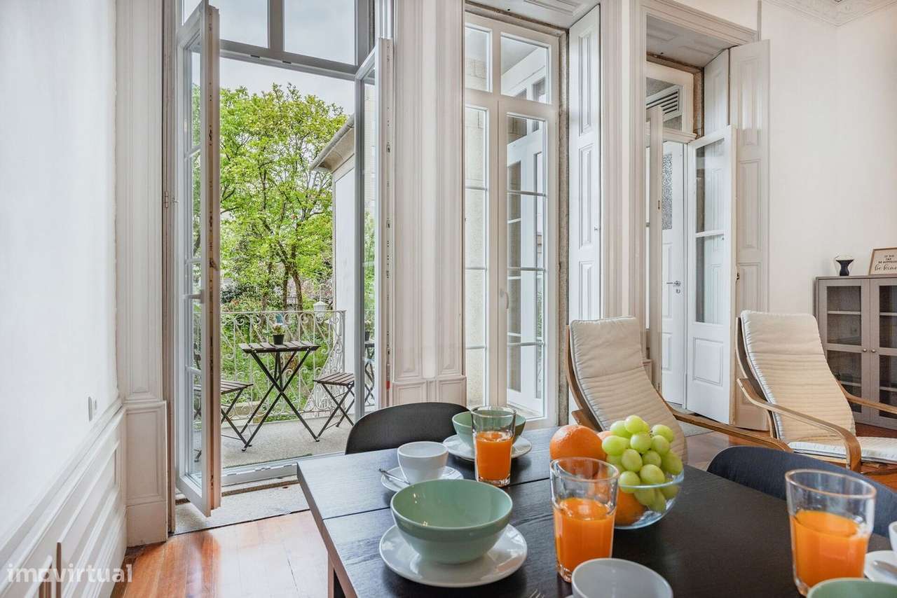 Apartamento Mobilado - União das freguesias de Cedofeita - Grande imagem: 2/43