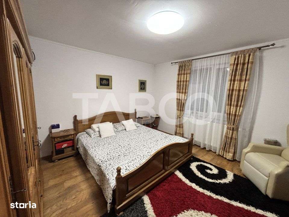 Casa deosebita de vanzare cu 3 camere  Sura Mare Sibiu 500 mp teren - Imagine principală: 5/16
