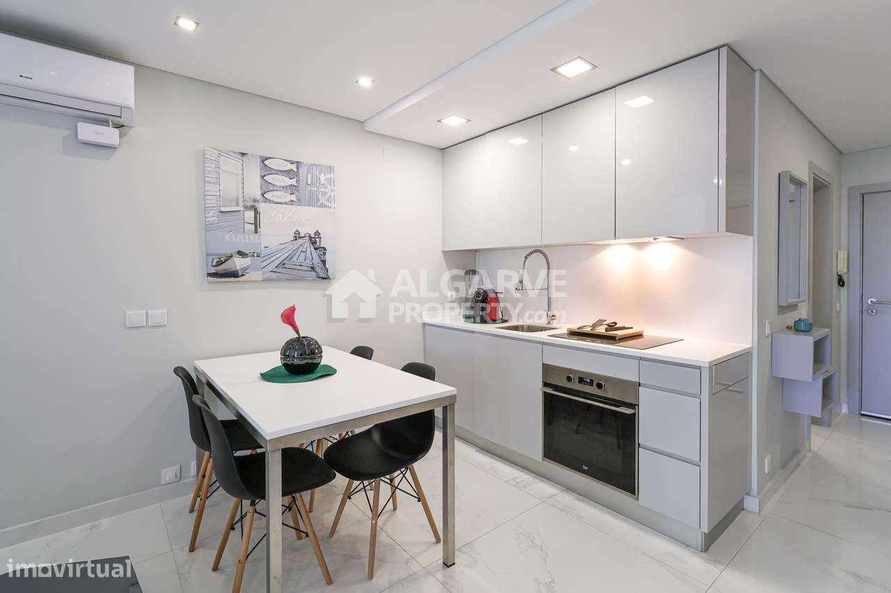 Apartamento T1 próximo da Marina, da praia e de todas as comodidades e - Grande imagem: 5/10