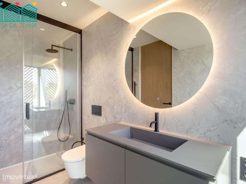 Moradia T5+1 com Piscina em Cascais-41
