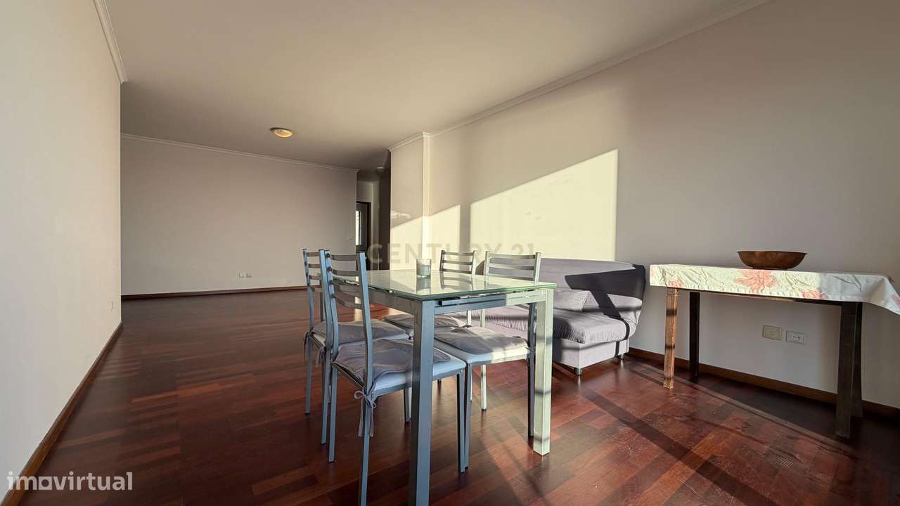 Apartamento T3 com vista deslumbrante sobre o mar e o porto do Funchal - Grande imagem: 5/19