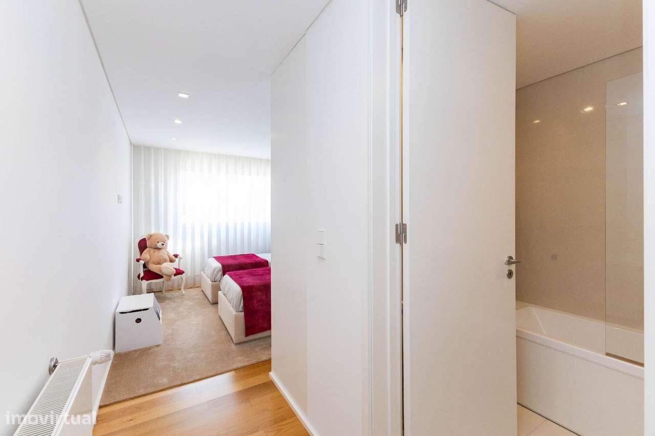 T3 de Luxo na 1.ª Linha de Mar, Madalena ,170m2 Úteis ,Box 69m2...-30